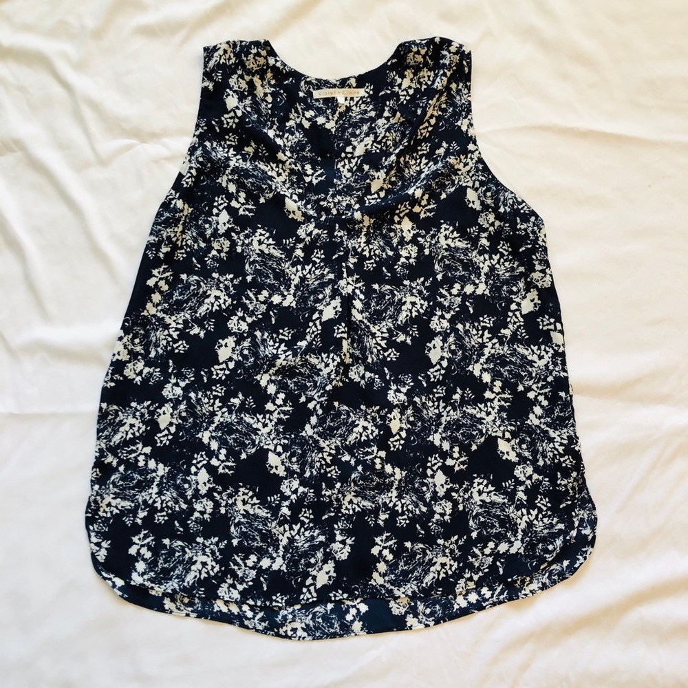 Sleeveless Flowy Blouse